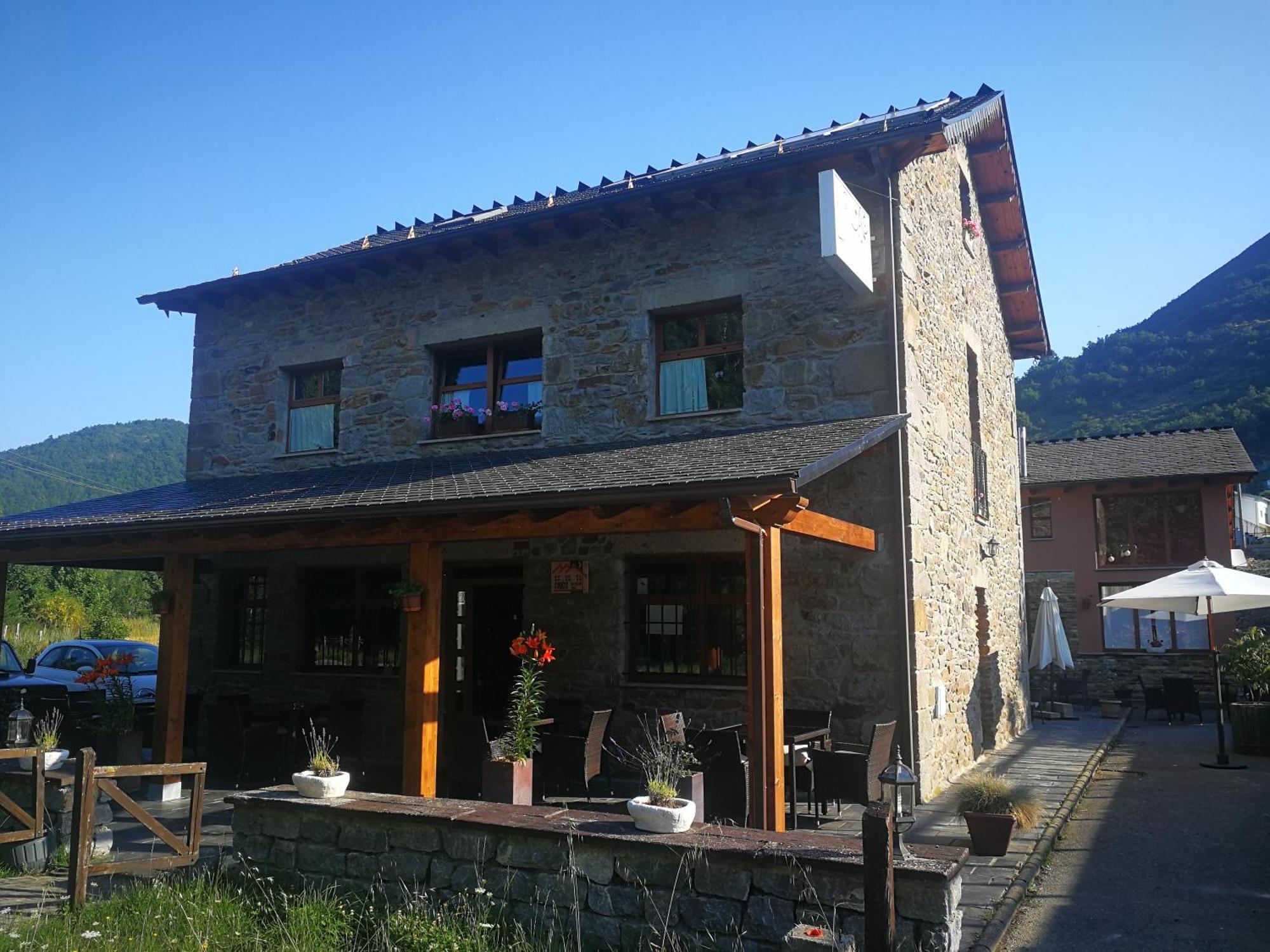 Hotel HR La Campanona Villager de Laciana Exterior foto